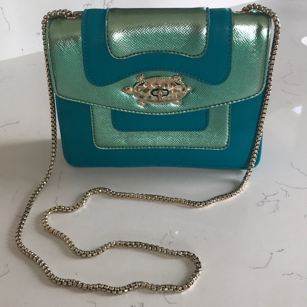 Charming Charlie Crossbody Purse SeaTurtle Turq.